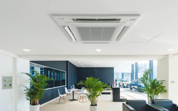 Điều hòa thương mại thường có công suất rất lớn, luồng gió mạnh mẽ