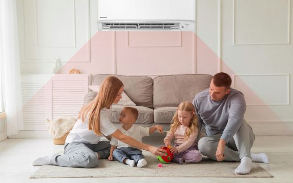 Gia đình sử dụng điều hòa 2 chiều để sưởi ấm mùa đông