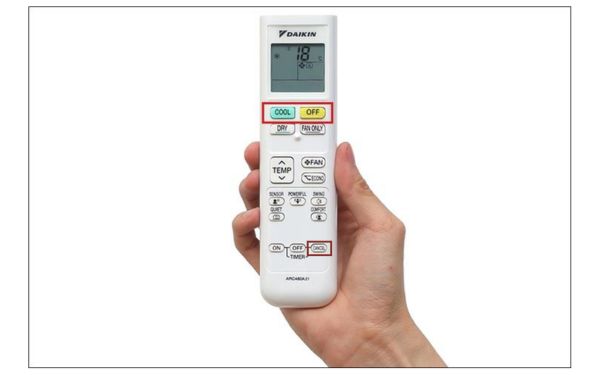 Thao tác kiểm tra mã lỗi máy lạnh Daikin