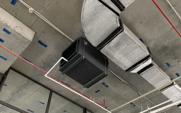 Máy hút ẩm âm trần kết hợp cùng hệ thống hút mùi